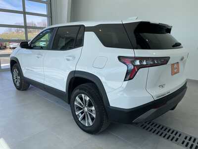 2025 Chevrolet Equinox, $28699. Photo 2