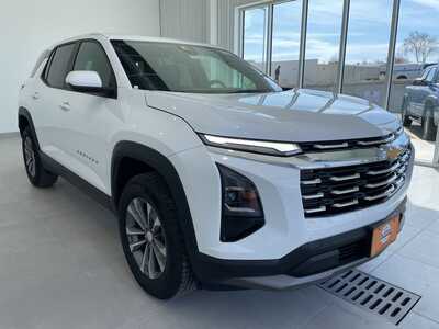 2025 Chevrolet Equinox, $28699. Photo 5