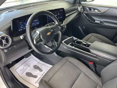 2025 Chevrolet Equinox, $28699. Photo 8