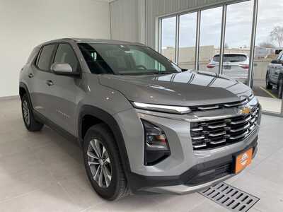 2025 Chevrolet Equinox, $28799. Photo 5