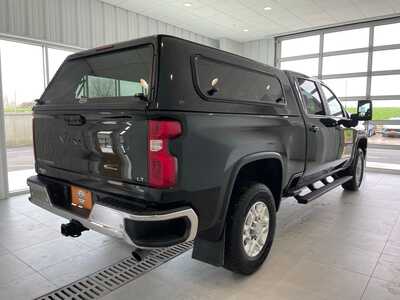 2020 Chevrolet 2500 Crew Cab, $39927. Photo 5
