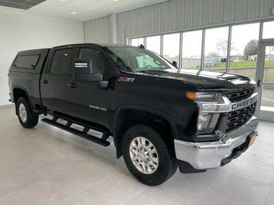 2020 Chevrolet 2500 Crew Cab, $39927. Photo 6