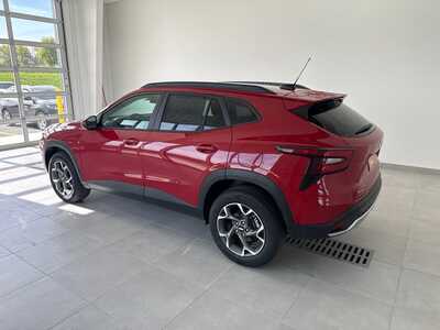 2026 Chevrolet Trax, $26385. Photo 6