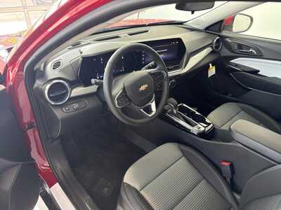 2026 Chevrolet Trax, $26385. Photo 7