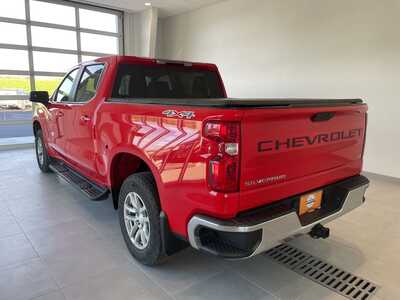 2021 Chevrolet 1500 Crew Cab, $32948. Photo 2
