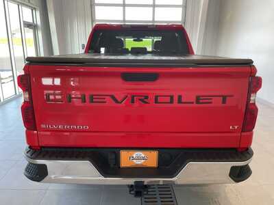 2021 Chevrolet 1500 Crew Cab, $32948. Photo 3