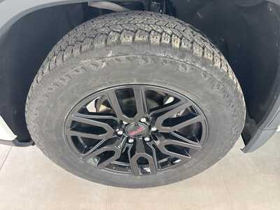 2024 GMC 1500 Crew Cab, $43716. Photo 7