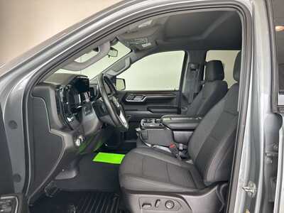 2024 GMC 1500 Crew Cab, $43653. Photo 8