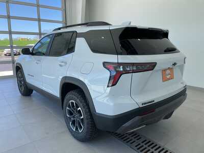2026 Chevrolet Equinox, $36590. Photo 2