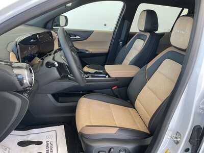 2026 Chevrolet Equinox, $36590. Photo 8