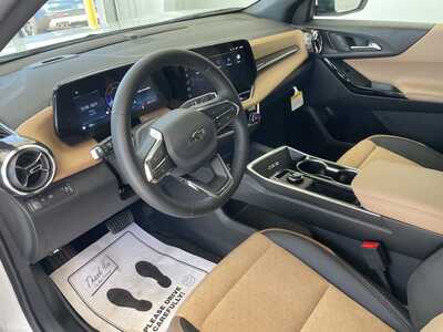 2026 Chevrolet Equinox, $36590. Photo 9