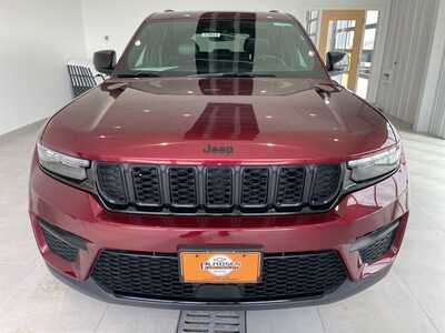 2025 Jeep Grand Cherokee, $35999. Photo 7