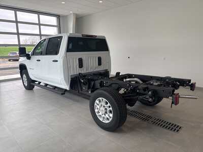 2026 Chevrolet 3500 Crew Cab, $57855. Photo 5