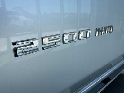 2020 Chevrolet 2500 Crew Cab, $37332. Photo 2