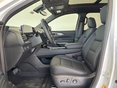 2026 Chevrolet Traverse, $49945. Photo 8