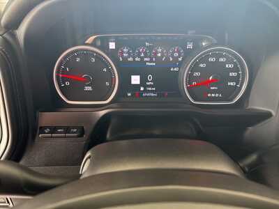 2022 Chevrolet 2500 Crew Cab, $52755. Photo 10