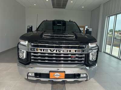 2022 Chevrolet 2500 Crew Cab, $52755. Photo 2