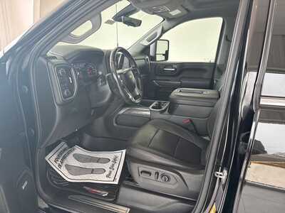 2022 Chevrolet 2500 Crew Cab, $52755. Photo 8