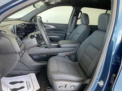 2026 Chevrolet Traverse, $46445. Photo 8