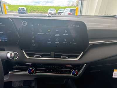 2026 Chevrolet Equinox, $35790. Photo 11