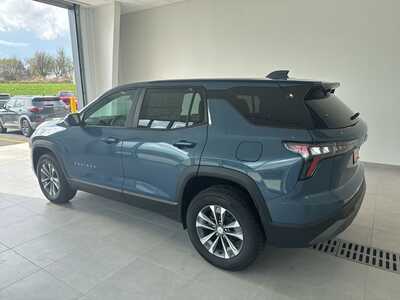 2026 Chevrolet Equinox, $35790. Photo 6