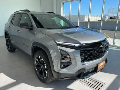 2026 Chevrolet Equinox, $38540. Photo 6