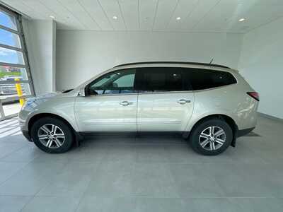 2016 Chevrolet Traverse, $7999. Photo 2