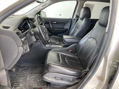2016 Chevrolet Traverse, $7999. Photo 9