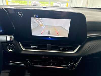 2025 Chevrolet Equinox, $27888. Photo 11