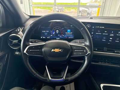 2025 Chevrolet Equinox, $27888. Photo 8