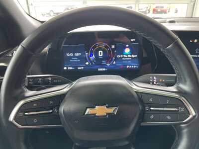 2025 Chevrolet Equinox, $29288. Photo 10