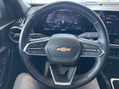 2025 Chevrolet Equinox, $28888. Photo 9