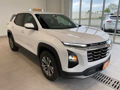 2025 Chevrolet Equinox, $28599. Photo 8