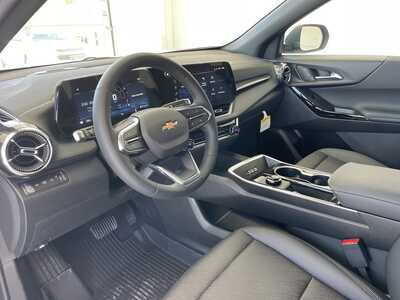 2026 Chevrolet Equinox, $38085. Photo 8