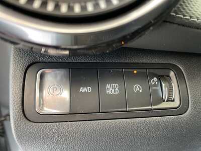 2026 Chevrolet Equinox, $38085. Photo 9