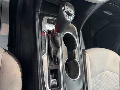 2019 Chevrolet Equinox, $14560. Photo 12