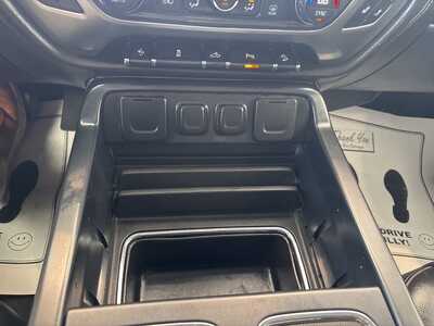 2015 Chevrolet 1500 Crew Cab, $22829. Photo 12