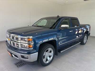 2015 Chevrolet 1500 Crew Cab, $22829. Photo 1