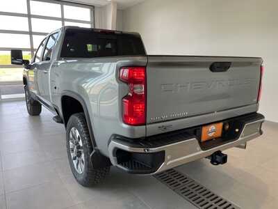 2026 Chevrolet 2500 Crew Cab, $77885. Photo 3