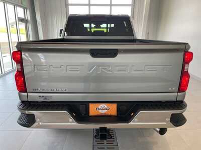 2026 Chevrolet 2500 Crew Cab, $77885. Photo 4