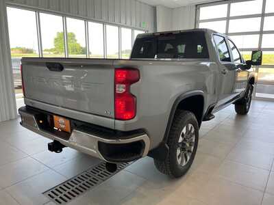 2026 Chevrolet 2500 Crew Cab, $77885. Photo 7