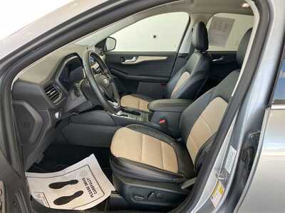 2022 Ford Escape, $25328. Photo 8