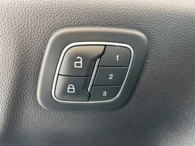 2022 Ford Escape, $25328. Photo 9