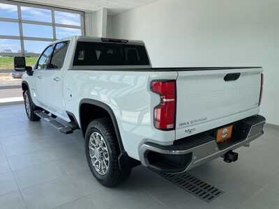 2026 Chevrolet 2500 Crew Cab, $85825. Photo 3