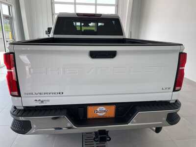 2026 Chevrolet 2500 Crew Cab, $85825. Photo 4