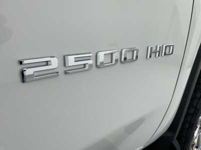 2026 Chevrolet 2500 Crew Cab, $85825. Photo 8