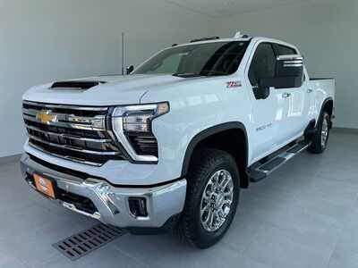 2026 Chevrolet 2500 Crew Cab, $85825. Photo 1