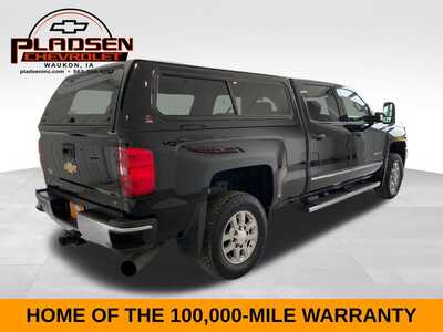 2015 Chevrolet 3500 Crew Cab, $33255. Photo 5