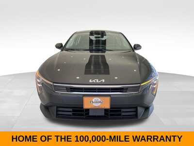 2025 Kia K4, $22304. Photo 10