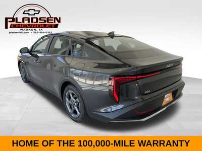 2025 Kia K4, $22304. Photo 3